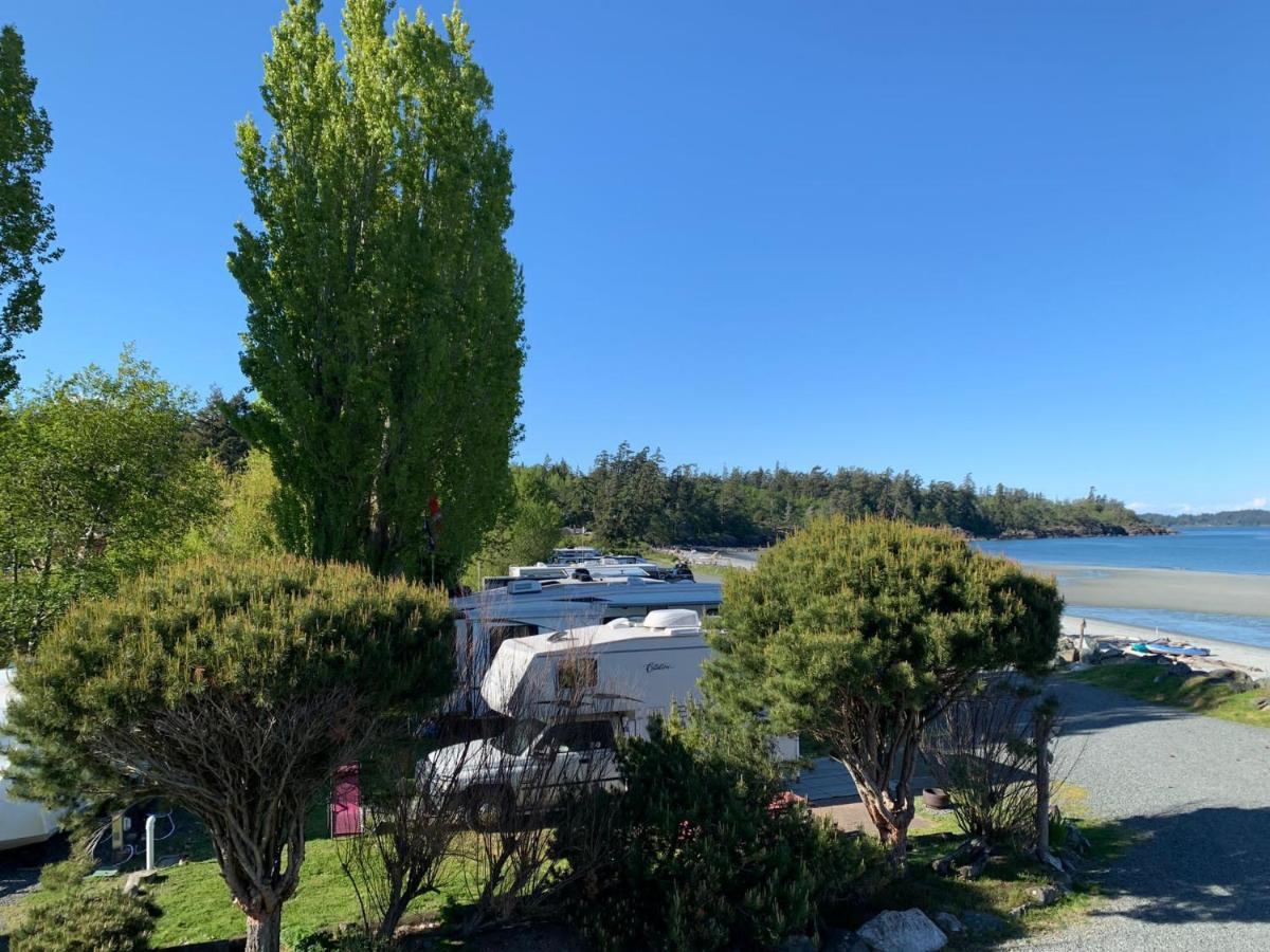 Metchosin Beach House Victoria Exterior photo
